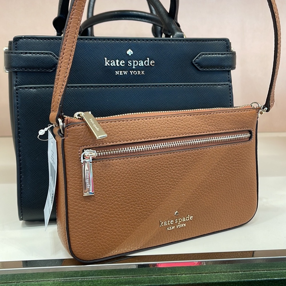 Kate Spade Leila Pebble Leather Convertible Wristlet Wallet Clutch
Warm Gngrbrd - Picture 10 of 16